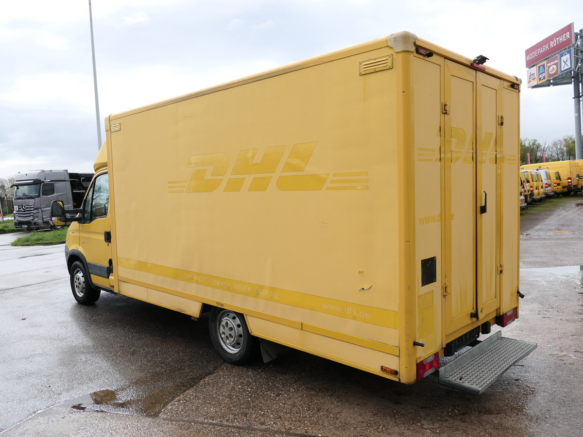 IVECO Daily 35 S11 C30C AUTOMATIK KAMERA MAXI Regale D - Koffer Transporter: das Bild 5 IVECO Daily 35 S11 C30C AUTOMATIK KAMERA MAXI Regale D - Koffer Transporter: das Bild 5