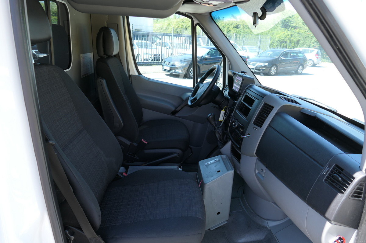 MERCEDES-BENZ Sprinter 316 CDI Klima Rettungswagen - Krankenwagen: das Bild 5 MERCEDES-BENZ Sprinter 316 CDI Klima Rettungswagen - Krankenwagen: das Bild 5