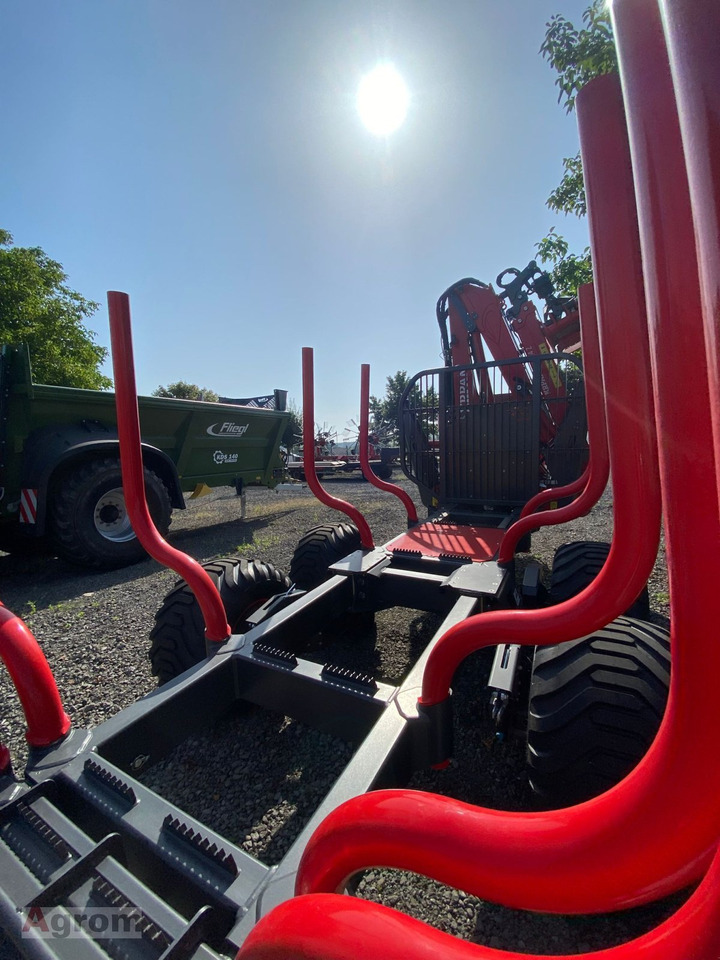 Krpan GP 15 D + 8,4Z Kran - Rückewagen: das Bild 2 Krpan GP 15 D + 8,4Z Kran - Rückewagen: das Bild 2