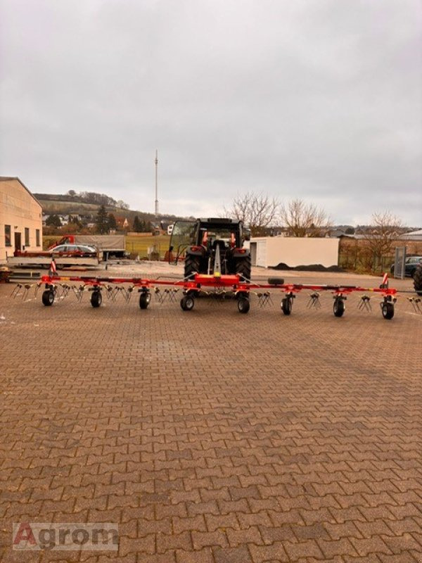 Massey Ferguson TD 1008 TR-HYDRO - Heuwender/ Wenderechen: das Bild 1 Massey Ferguson TD 1008 TR-HYDRO - Heuwender/ Wenderechen: das Bild 1