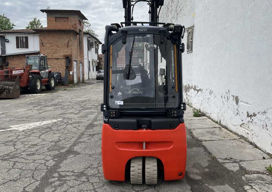 Linde E 18 L-01/386 (batt. NUOVA) - Elektrostapler: das Bild 3 Linde E 18 L-01/386 (batt. NUOVA) - Elektrostapler: das Bild 3