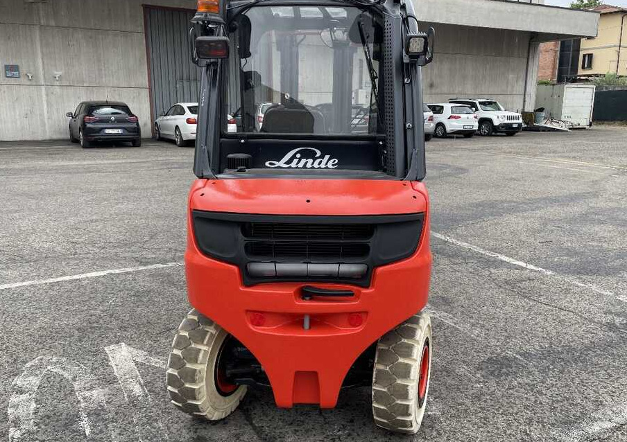 Linde H 25 D-02 - Dieselstapler: das Bild 3 Linde H 25 D-02 - Dieselstapler: das Bild 3