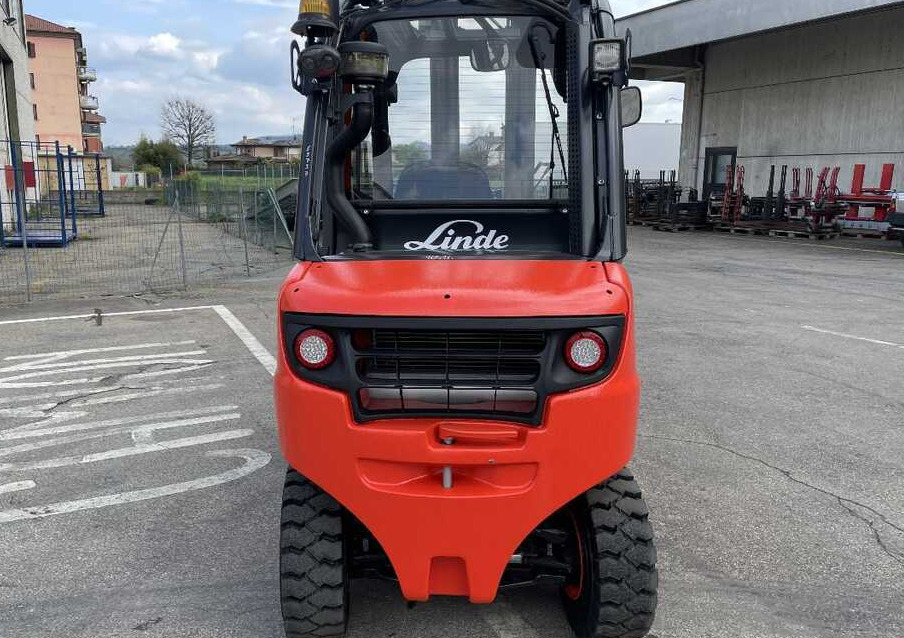 Linde H 35 D - Dieselstapler: das Bild 3 Linde H 35 D - Dieselstapler: das Bild 3