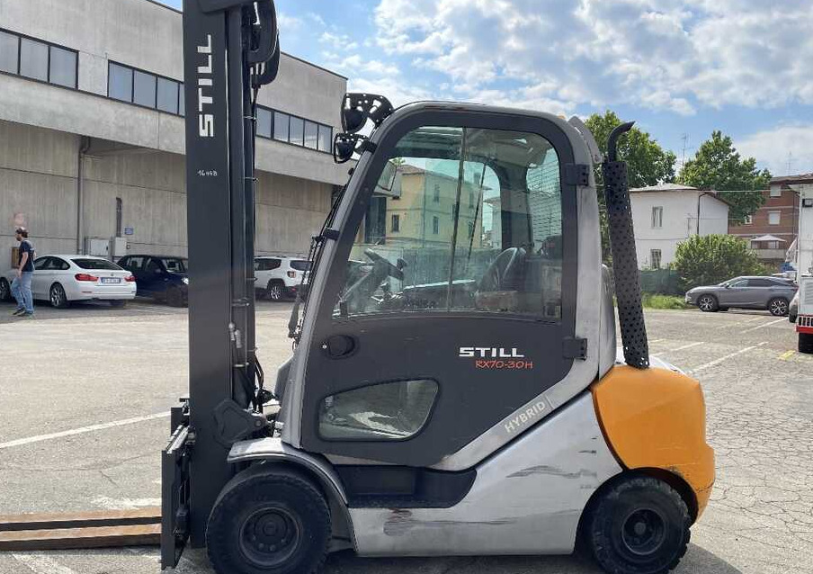 Still RX 70-30 - Dieselstapler: das Bild 2 Still RX 70-30 - Dieselstapler: das Bild 2