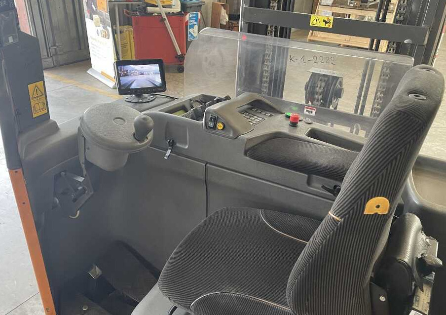 Still UFS 250 D TFVXF 480 batt. 2018 - Vierwegstapler: das Bild 4 Still UFS 250 D TFVXF 480 batt. 2018 - Vierwegstapler: das Bild 4