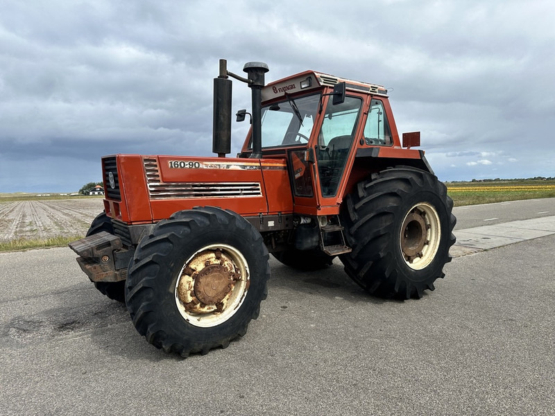 Fiat 160-90 DT - Traktor: das Bild 1 Fiat 160-90 DT - Traktor: das Bild 1