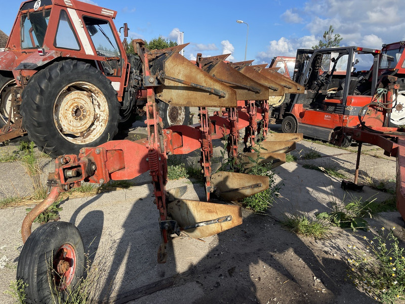 Gregoire Besson RS5414 160 - Pflug: das Bild 4 Gregoire Besson RS5414 160 - Pflug: das Bild 4