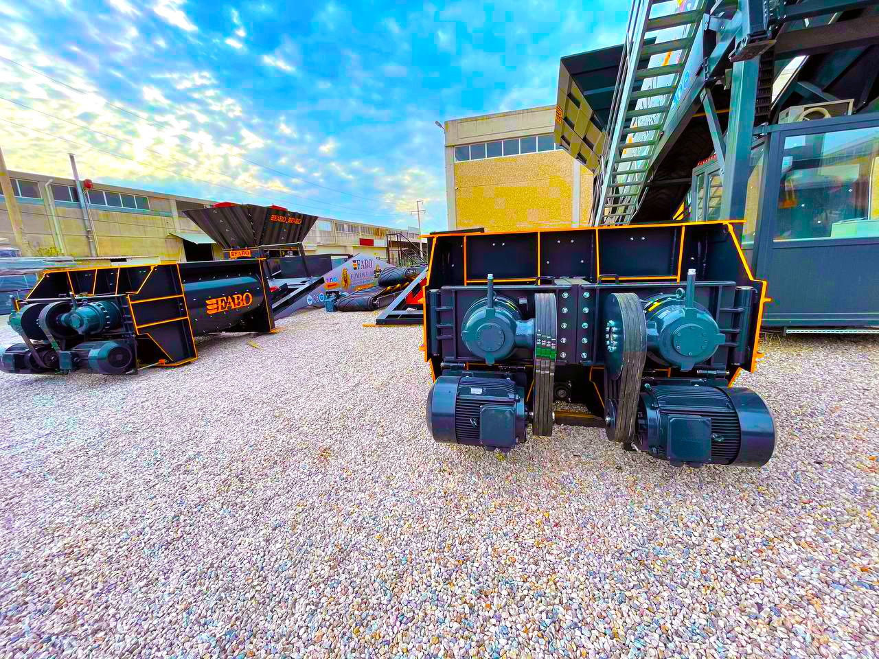 FABO twin shaft mixer - Betonmischer: das Bild 4 FABO twin shaft mixer - Betonmischer: das Bild 4