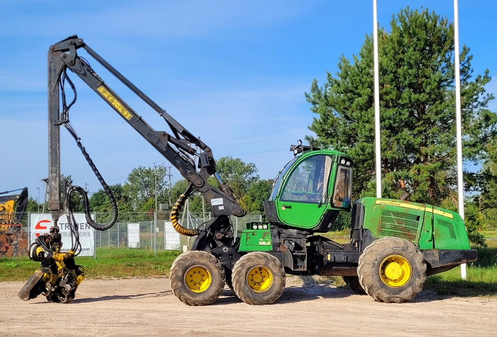 JOHN DEERE 1070 E - Harvester: das Bild 2 JOHN DEERE 1070 E - Harvester: das Bild 2