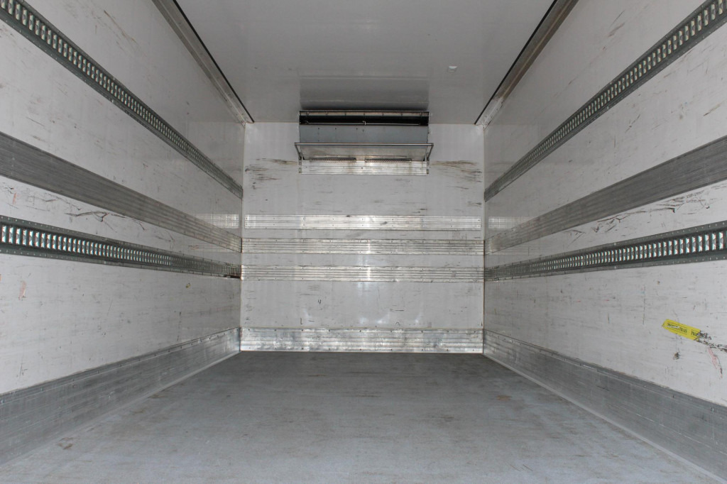 Renault Midlum 270 E5 TK T600R Strom LBW Seiten Tür FRC - LKW: das Bild 2 Renault Midlum 270 E5 TK T600R Strom LBW Seiten Tür FRC - LKW: das Bild 2