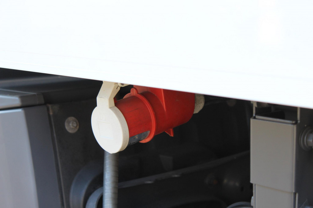 Mercedes-Benz Actros 1830 E6 TK T-1200R Multi Bi-Temp LBW AHK - Kühlkoffer LKW: das Bild 4 Mercedes-Benz Actros 1830 E6 TK T-1200R Multi Bi-Temp LBW AHK - Kühlkoffer LKW: das Bild 4