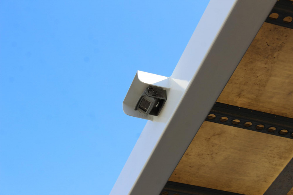 Renault D14 220E6 Laderbordwand nur 166 Tkm Klima - Koffer LKW: das Bild 5 Renault D14 220E6 Laderbordwand nur 166 Tkm Klima - Koffer LKW: das Bild 5