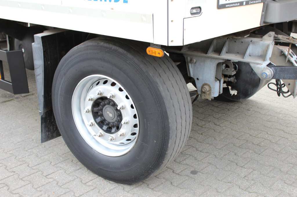 SCHMITZ TK SLX 100 Strom Aluboden FRC - Kühlkoffer Anhänger: das Bild 4 SCHMITZ TK SLX 100 Strom Aluboden FRC - Kühlkoffer Anhänger: das Bild 4