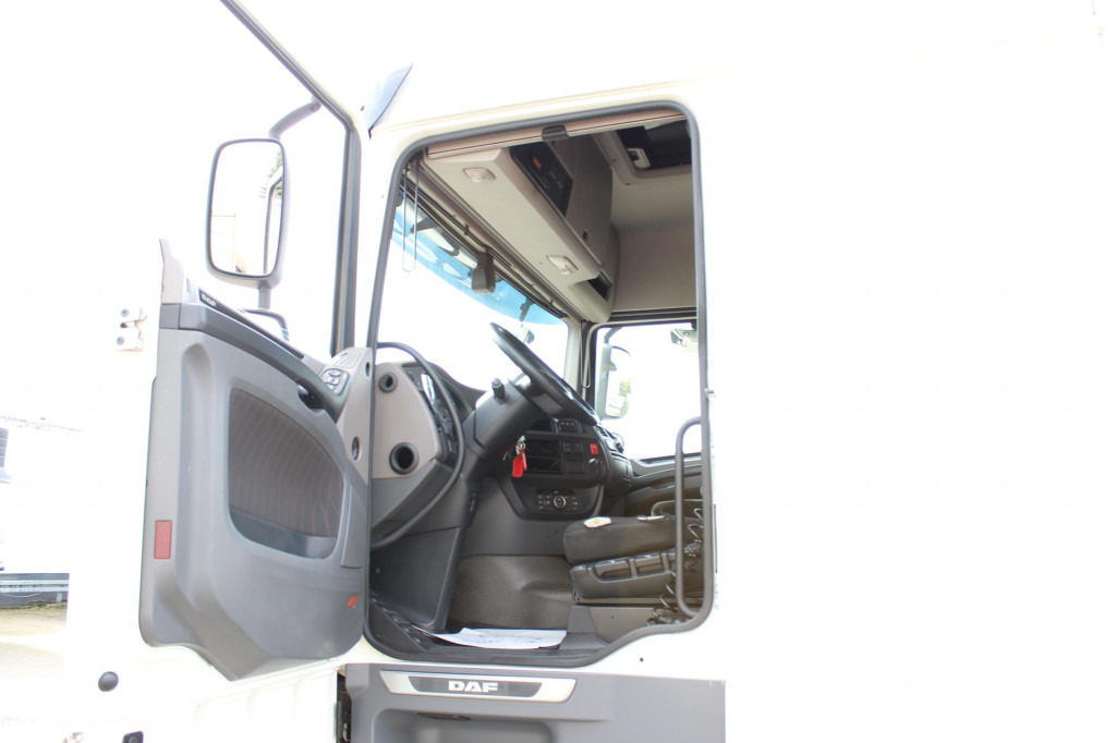 Daf XF 530 SC Retarder ACC LDW Kühlbox Vollspoiler - Sattelzugmaschine: das Bild 5 Daf XF 530 SC Retarder ACC LDW Kühlbox Vollspoiler - Sattelzugmaschine: das Bild 5