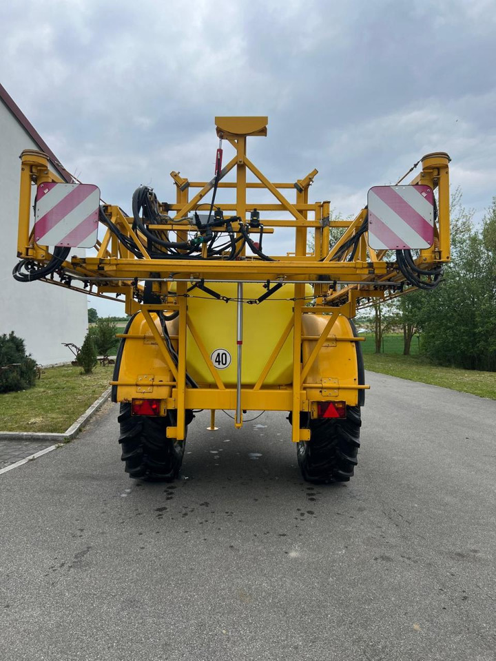 Dubex Vector, 3.200 Liter, 27m, Müller Tank Control, Müller Spray Control S - Anhängespritze: das Bild 4 Dubex Vector, 3.200 Liter, 27m, Müller Tank Control, Müller Spray Control S - Anhängespritze: das Bild 4