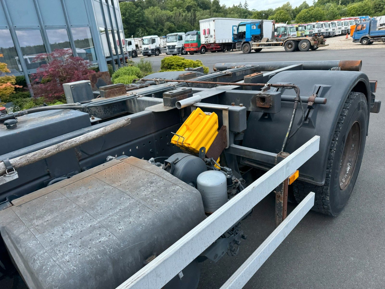 Mercedes-Benz Actros 1832 MP 3 Kipperfahrgestell + Klima - Fahrgestell LKW: das Bild 5 Mercedes-Benz Actros 1832 MP 3 Kipperfahrgestell + Klima - Fahrgestell LKW: das Bild 5