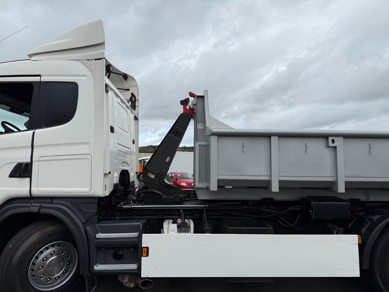 Scania G 440 LB 6x2 Knickhaken Retarder, Klima - Abrollkipper: das Bild 4 Scania G 440 LB 6x2 Knickhaken Retarder, Klima - Abrollkipper: das Bild 4