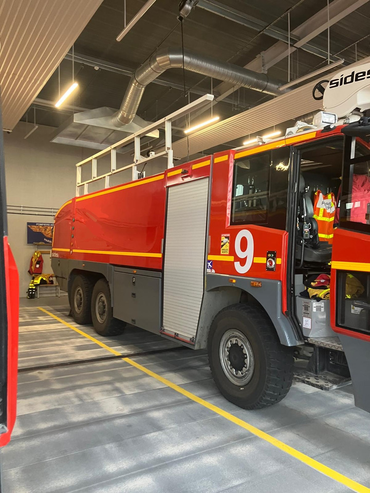 SIDES VIM90 P25 - Feuerwehrfahrzeug: das Bild 3 SIDES VIM90 P25 - Feuerwehrfahrzeug: das Bild 3