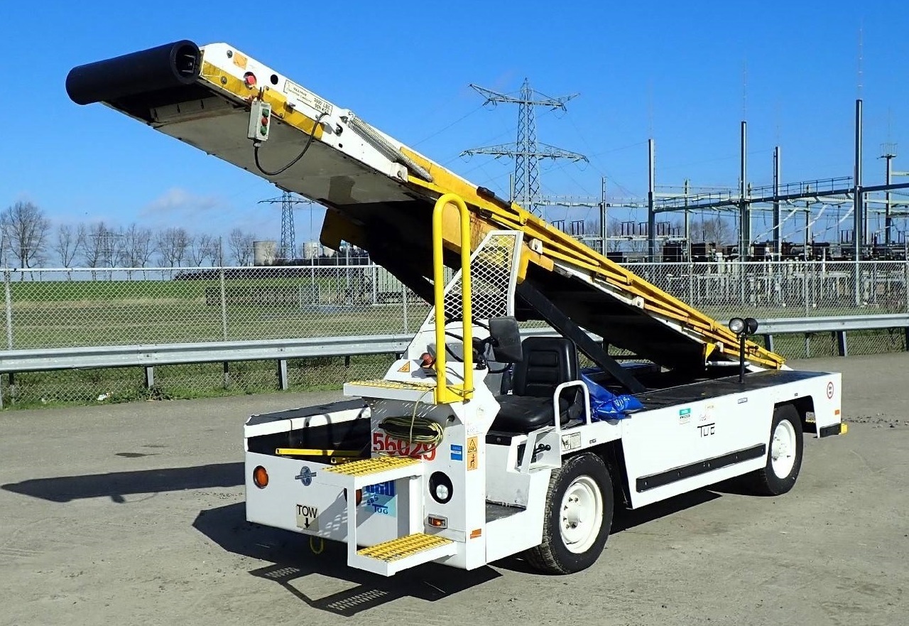 STEWART STEVENSON TUG Beltloader TUG 660-144 - Förderbandwagen: das Bild 1 STEWART STEVENSON TUG Beltloader TUG 660-144 - Förderbandwagen: das Bild 1