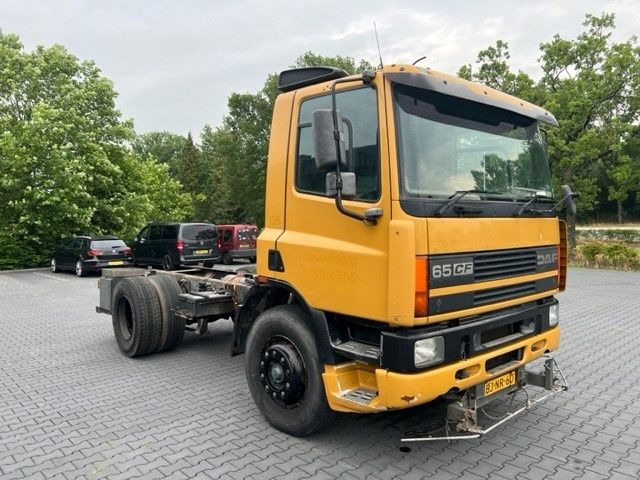 DAF CF 65 FA65.210 CF Right Hand Drive - Fahrgestell LKW: das Bild 1 DAF CF 65 FA65.210 CF Right Hand Drive - Fahrgestell LKW: das Bild 1