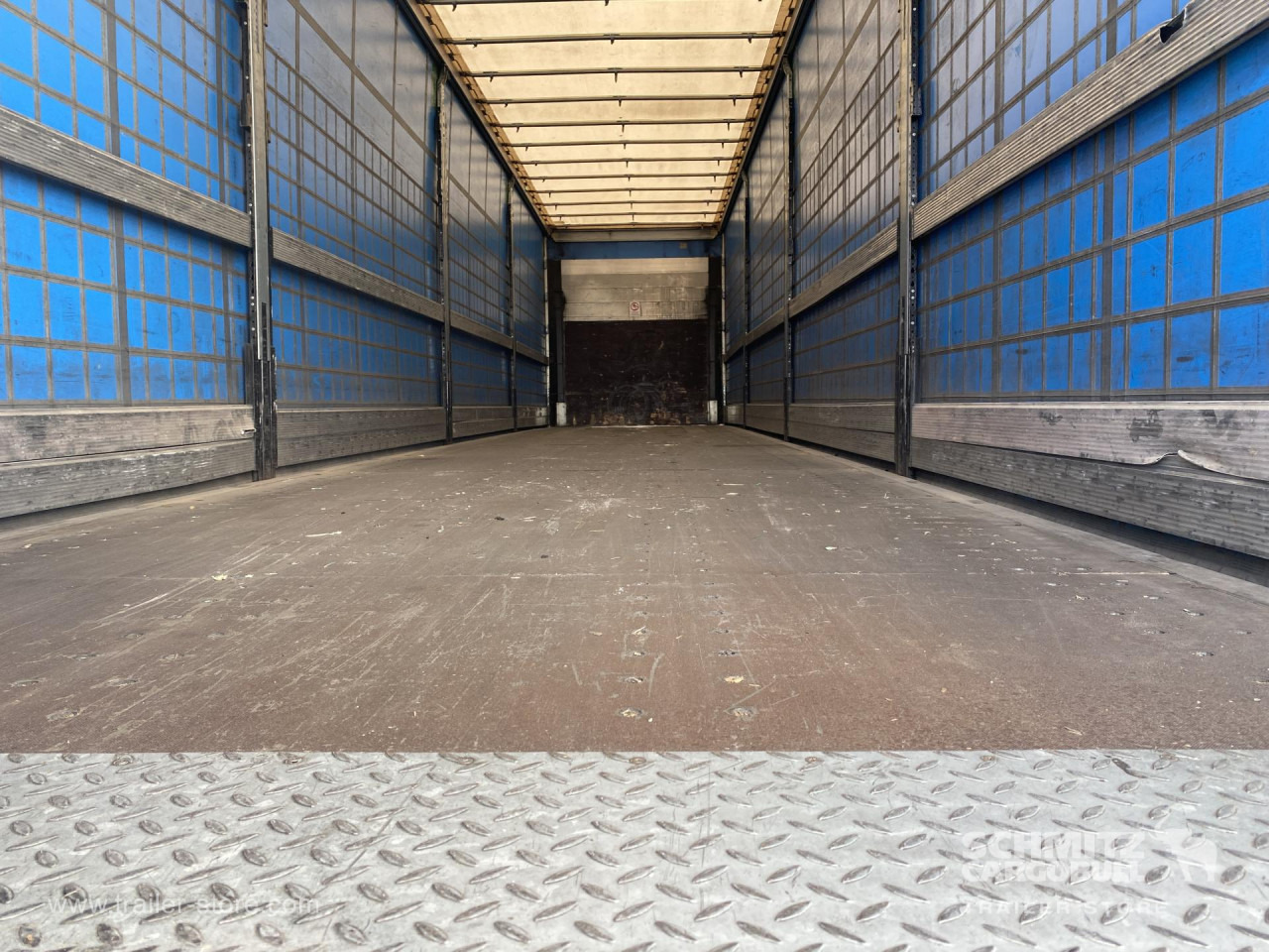 SCHMITZ Curtainsider Standard - Planenauflieger: das Bild 5 SCHMITZ Curtainsider Standard - Planenauflieger: das Bild 5