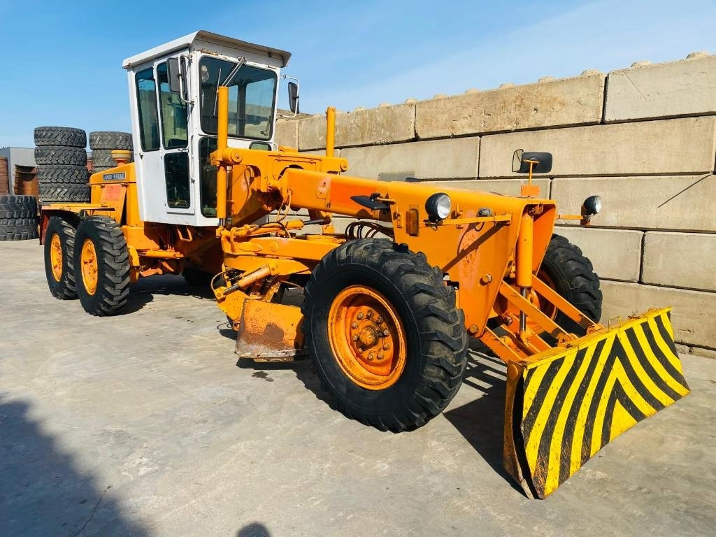 John Deere 570 A - Grader: das Bild 4 John Deere 570 A - Grader: das Bild 4