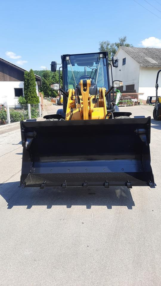 Cat 908M Radlader Hoflader Lader Schaufellader - Hoflader: das Bild 2 Cat 908M Radlader Hoflader Lader Schaufellader - Hoflader: das Bild 2