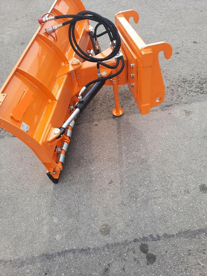 Schneeschild 1,5m Weidemann Kramer Schlepper Radlader Hoflader - Schneepflug: das Bild 4 Schneeschild 1,5m Weidemann Kramer Schlepper Radlader Hoflader - Schneepflug: das Bild 4