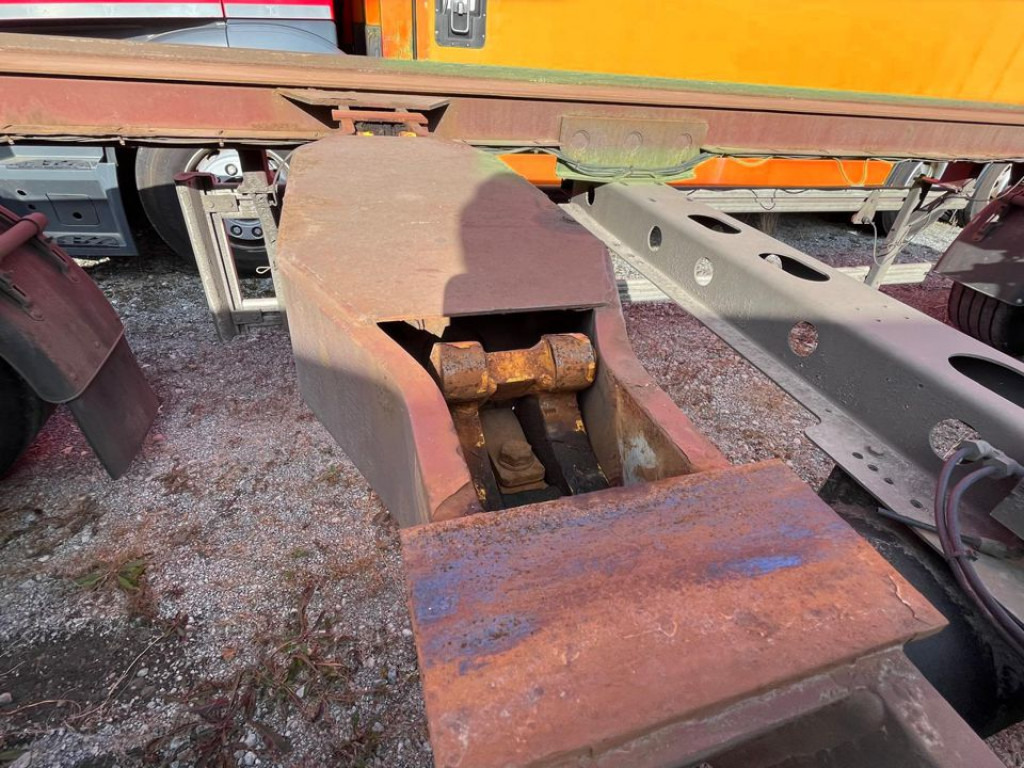 HUEFFERMANN 2-achs Abrollanhänger HAR 18.70 Containeranhänger Außenrollenanhg. - Abrollanhänger/ Absetzanhänger: das Bild 4 HUEFFERMANN 2-achs Abrollanhänger HAR 18.70 Containeranhänger Außenrollenanhg. - Abrollanhänger/ Absetzanhänger: das Bild 4