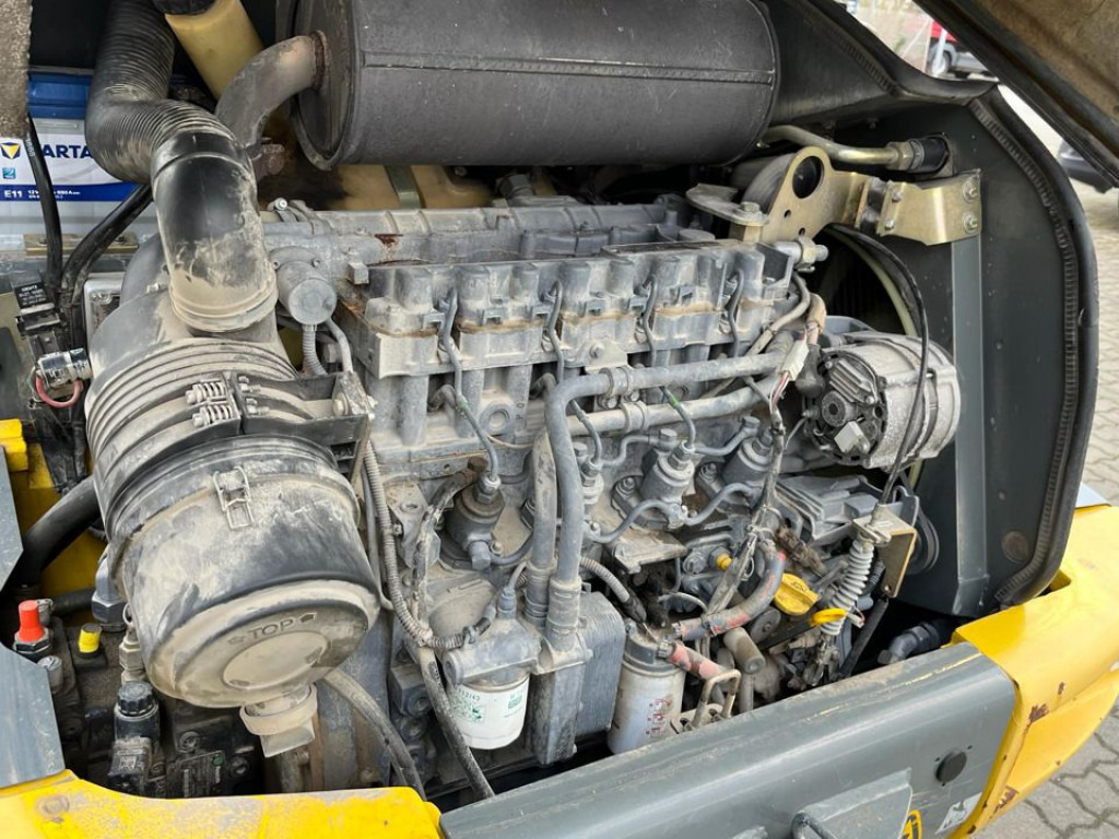 KRAMER WERKE Radlader 750 Allrad Radlader Klappschaufel+Gabel - Radlader: das Bild 2 KRAMER WERKE Radlader 750 Allrad Radlader Klappschaufel+Gabel - Radlader: das Bild 2