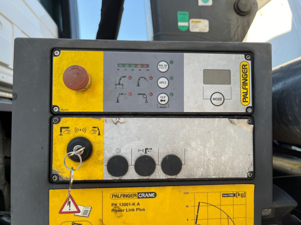 MERCEDES-BENZ Actros 1841 K 2-Achs Kipper Kran Funk 2xhydr+Greifer - Kipper, Autokran: das Bild 2 MERCEDES-BENZ Actros 1841 K 2-Achs Kipper Kran Funk 2xhydr+Greifer - Kipper, Autokran: das Bild 2