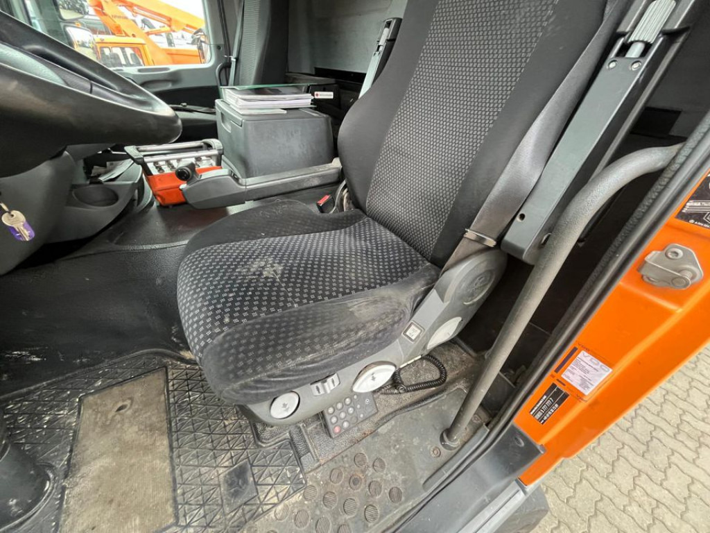 MERCEDES-BENZ Actros 2546 L 6x2 Saug + Spülwagen super Zustand ADR - Saug-/ Spülfahrzeug: das Bild 3 MERCEDES-BENZ Actros 2546 L 6x2 Saug + Spülwagen super Zustand ADR - Saug-/ Spülfahrzeug: das Bild 3