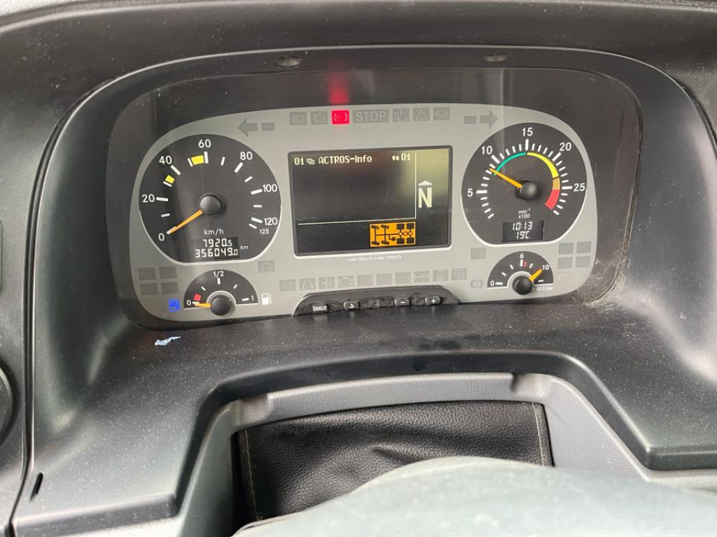 MERCEDES-BENZ Actros 3241 B 8x4 Betonpumpe Putzmeister 42m - Betonpumpe: das Bild 2 MERCEDES-BENZ Actros 3241 B 8x4 Betonpumpe Putzmeister 42m - Betonpumpe: das Bild 2