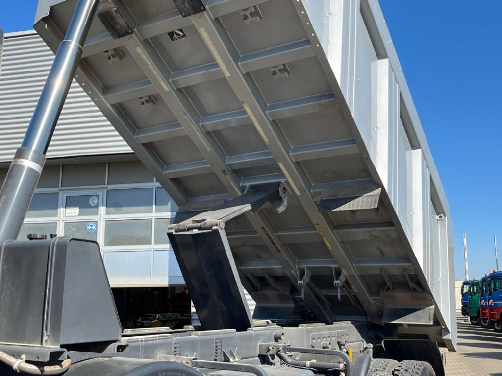 MERCEDES-BENZ Arocs 4153 8x6 4 Achs Muldenkipper Meiller - Kipper: das Bild 2 MERCEDES-BENZ Arocs 4153 8x6 4 Achs Muldenkipper Meiller - Kipper: das Bild 2