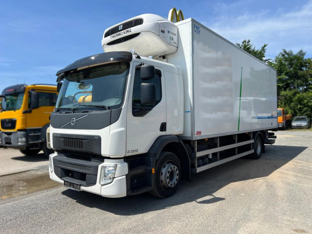 VOLVO (S) Truck FE 320 Kühlkoffer LBW Thermokin T 1200R - Kühlkoffer LKW: das Bild 1 VOLVO (S) Truck FE 320 Kühlkoffer LBW Thermokin T 1200R - Kühlkoffer LKW: das Bild 1