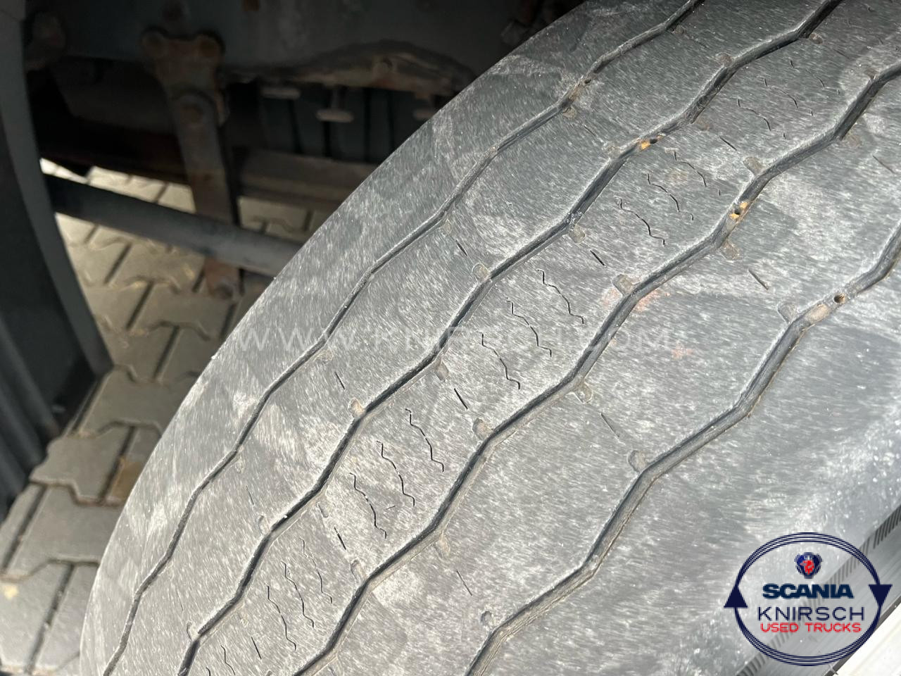 SCANIA P 270 DB4x2MNA - Koffer LKW: das Bild 3 SCANIA P 270 DB4x2MNA - Koffer LKW: das Bild 3