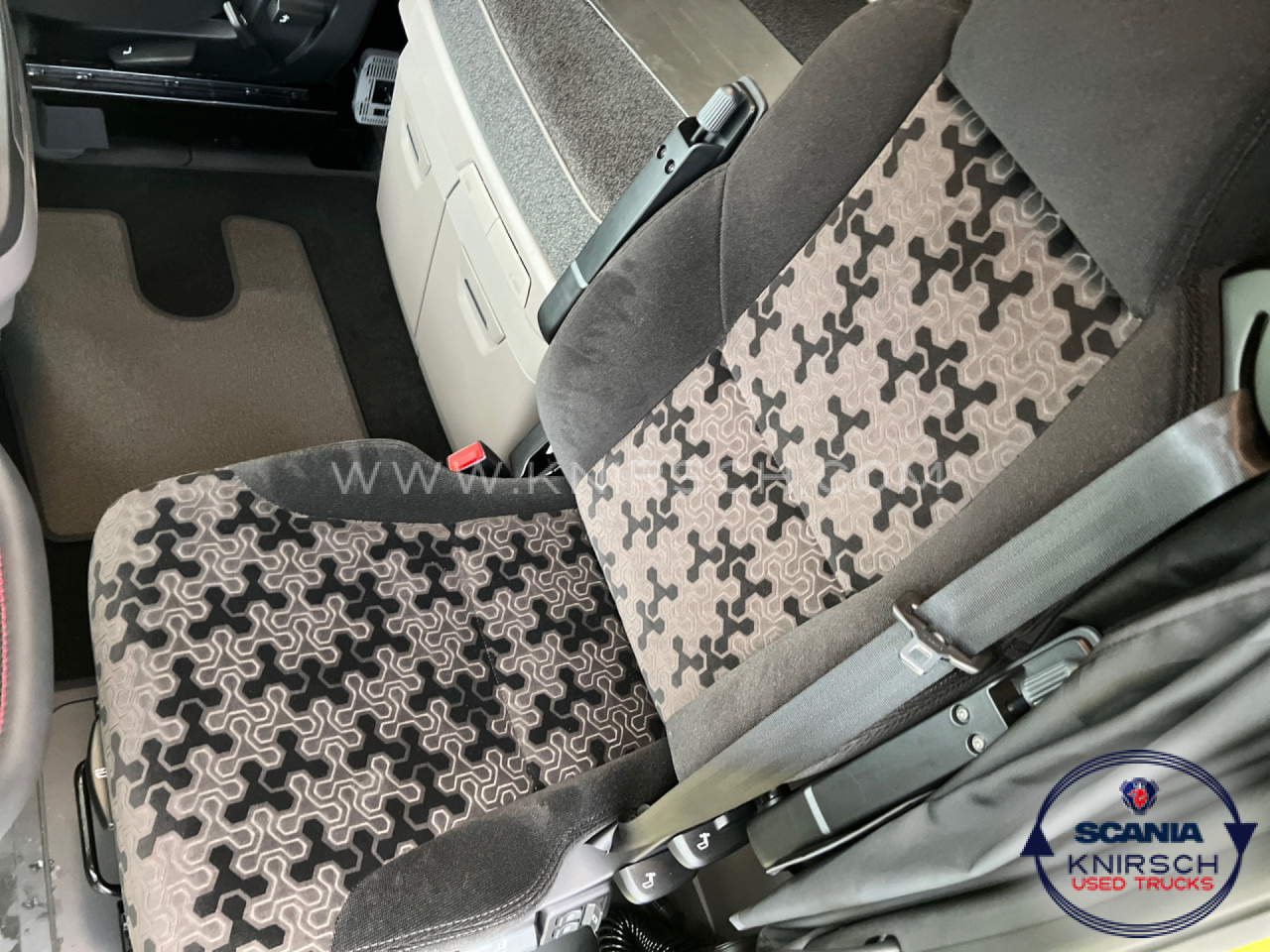 SCANIA S 590 A6x4NB - Sattelzugmaschine: das Bild 4 SCANIA S 590 A6x4NB - Sattelzugmaschine: das Bild 4