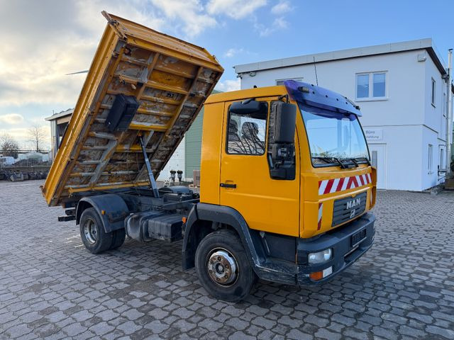 MAN 8-180 L 2000, Kipper 7,49 to. AHK Maul u. Kugel - Kipper: das Bild 3 MAN 8-180 L 2000, Kipper 7,49 to. AHK Maul u. Kugel - Kipper: das Bild 3