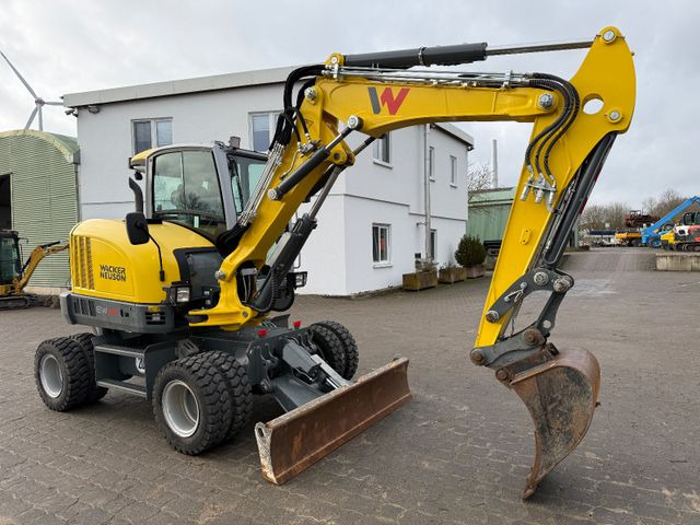 Wacker EW 65, Bj 23, 1200 BH, hydr. VA, Klima, wie neu - Mobilbagger: das Bild 1 Wacker EW 65, Bj 23, 1200 BH, hydr. VA, Klima, wie neu - Mobilbagger: das Bild 1