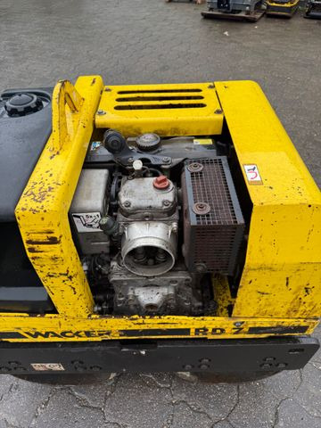 Wacker RD 7 H-S, Tandemwalze, Vibration, Wasser - Kleine Walze: das Bild 5 Wacker RD 7 H-S, Tandemwalze, Vibration, Wasser - Kleine Walze: das Bild 5