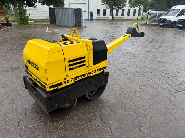 Wacker RD 7 H-S, Tandemwalze, Vibration, Wasser - Kleine Walze: das Bild 3 Wacker RD 7 H-S, Tandemwalze, Vibration, Wasser - Kleine Walze: das Bild 3