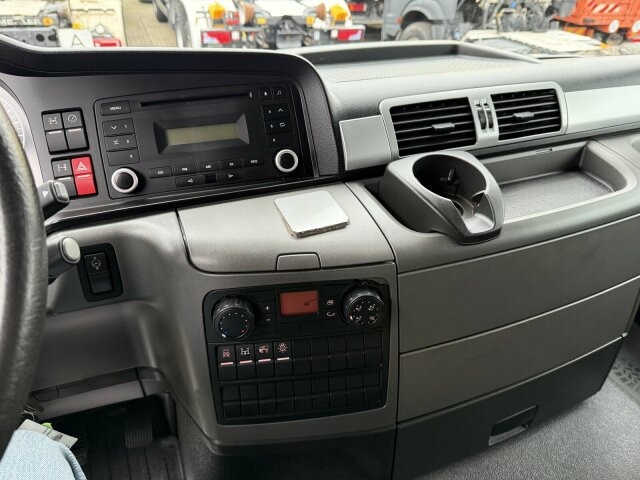 MAN TGS 35.360 8X4 BB Dachdecker Kran bis 52 m - Autokran: das Bild 2 MAN TGS 35.360 8X4 BB Dachdecker Kran bis 52 m - Autokran: das Bild 2