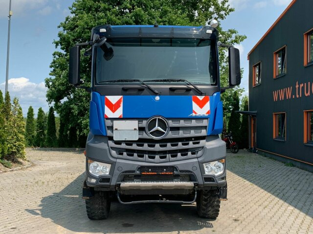 Mercedes-Benz AROCS 4145 8x8 EURO6 Muldenkipper - Kipper: das Bild 3 Mercedes-Benz AROCS 4145 8x8 EURO6 Muldenkipper - Kipper: das Bild 3
