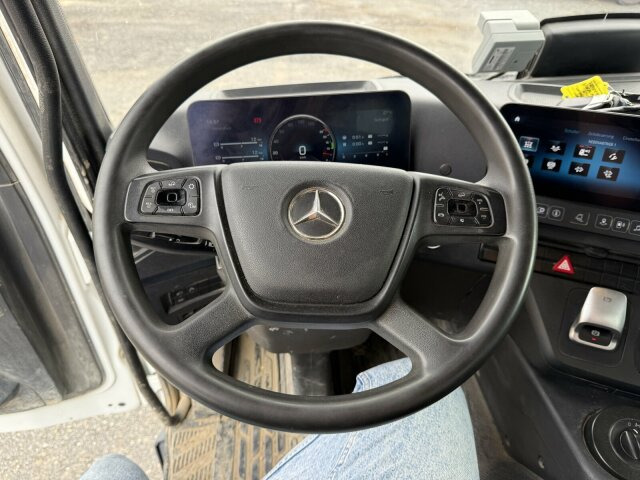 Mercedes-Benz AROCS 4145 8x8 Meiller Muldenkipper - Kipper: das Bild 2 Mercedes-Benz AROCS 4145 8x8 Meiller Muldenkipper - Kipper: das Bild 2