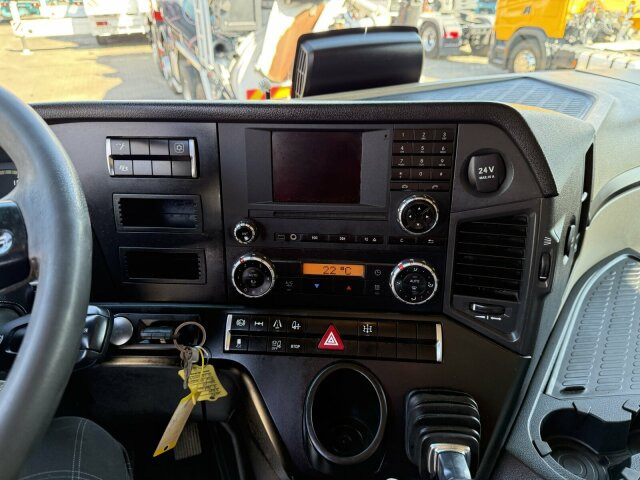 Mercedes-Benz Actros 1845 LS SZM 4x2 Kipphydraulik Retarder - Sattelzugmaschine: das Bild 3 Mercedes-Benz Actros 1845 LS SZM 4x2 Kipphydraulik Retarder - Sattelzugmaschine: das Bild 3