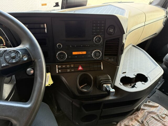 Mercedes-Benz Actros 1845 SZM 4x2 Retarder Kipph. - Sattelzugmaschine: das Bild 2 Mercedes-Benz Actros 1845 SZM 4x2 Retarder Kipph. - Sattelzugmaschine: das Bild 2