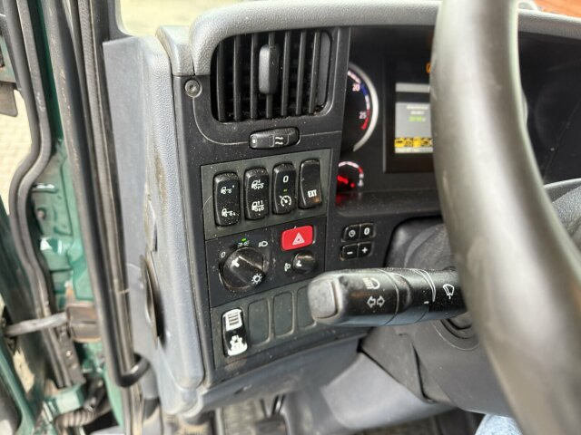 Scania R560 6x4 Holztransport Kran LOGLIFT HIAB 140S79R - Holztransporter, Autokran: das Bild 3 Scania R560 6x4 Holztransport Kran LOGLIFT HIAB 140S79R - Holztransporter, Autokran: das Bild 3