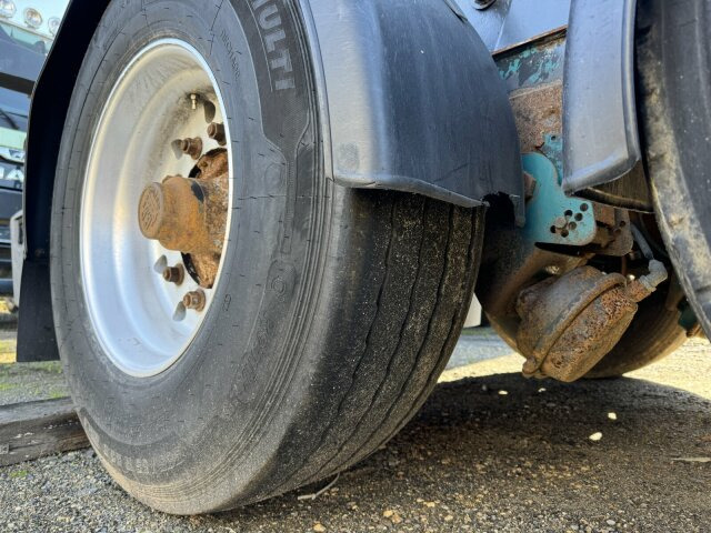 Schwarzmüller HS 3/E Langmaterial Holz 3 Achse 35.000 Kg - Holzauflieger: das Bild 3 Schwarzmüller HS 3/E Langmaterial Holz 3 Achse 35.000 Kg - Holzauflieger: das Bild 3