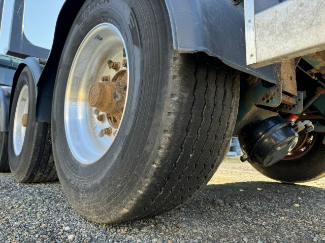 Schwarzmüller HS 3/E Langmaterial Holz 3 Achse 35.000 Kg - Holzauflieger: das Bild 5 Schwarzmüller HS 3/E Langmaterial Holz 3 Achse 35.000 Kg - Holzauflieger: das Bild 5