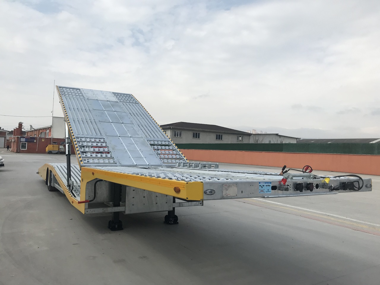 KALEPAR KLP 119V4 Autotransporter - Autotransporter Auflieger: das Bild 2 KALEPAR KLP 119V4 Autotransporter - Autotransporter Auflieger: das Bild 2